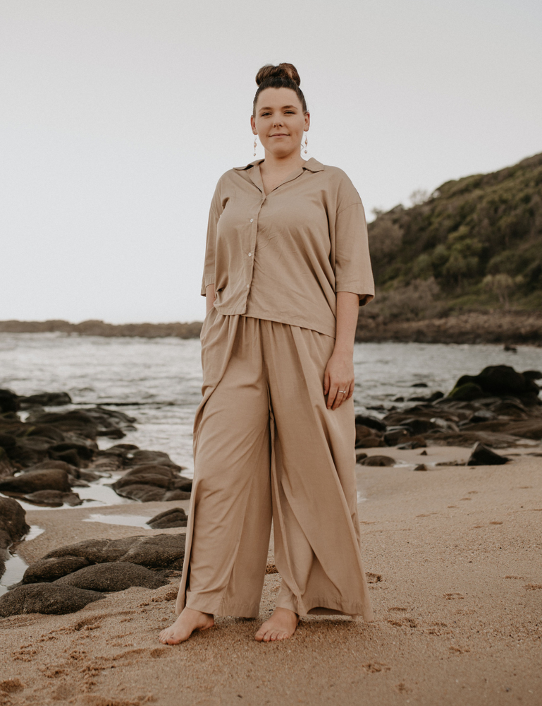 
                  
                    Bamboo lounge shirt natural woman sustainable clothing byron bay brand Zaya and Kai
                  
                