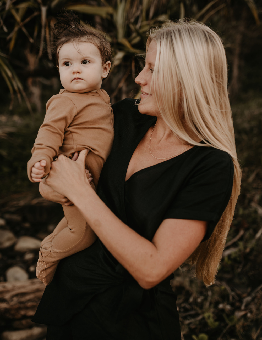 
                  
                    mini wrap dress linen charcoal natural woman sustainable clothing byron bay brand Zaya and Kai
                  
                